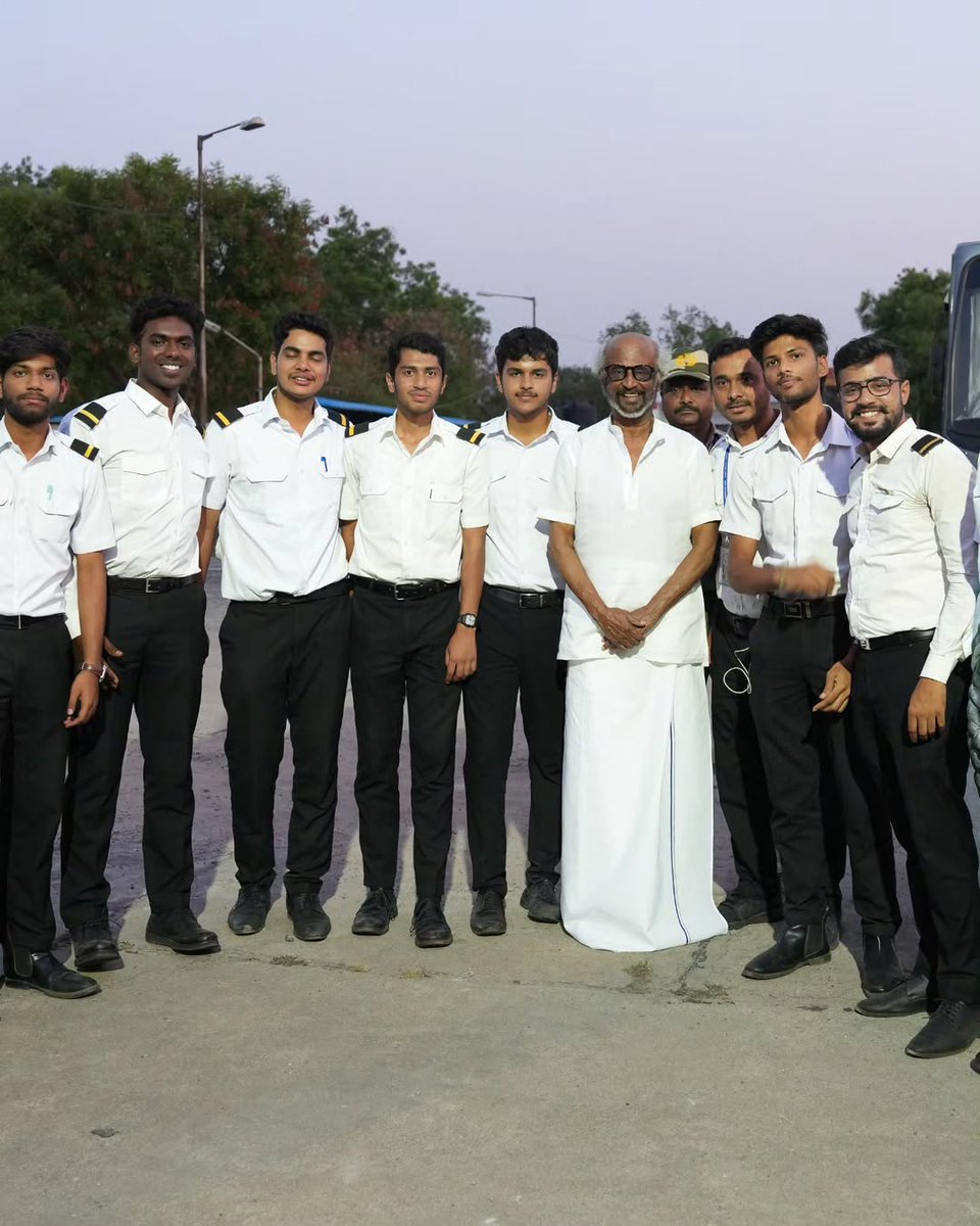 Binary Post tweet media