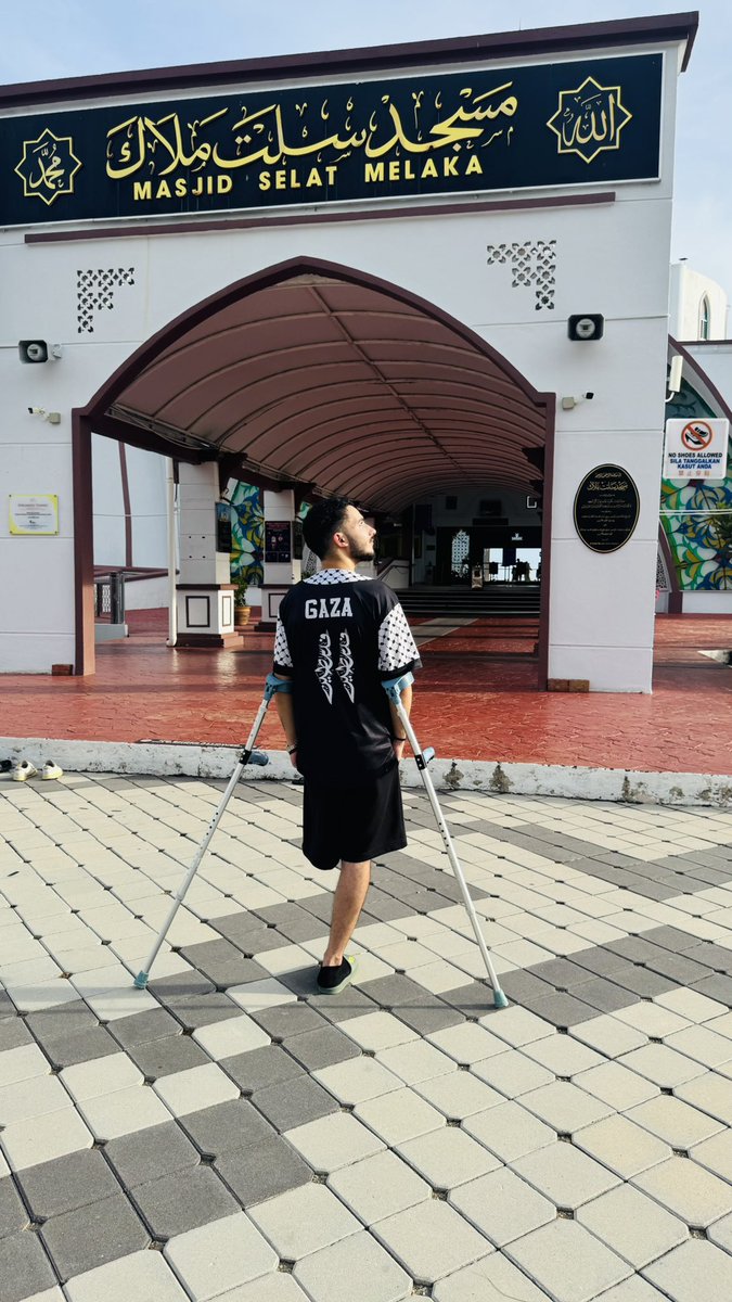 qs4rr's tweet image. I lost a leg in Gaza 🇵🇸but not my dream🕊️21yo Software Eng. student rebuilding life in kL 🇲🇾. Help me stand tall again. 🦾✨
Support me: 👇

chuffed.org/project/hasann…

.
#Gaza #Malaysia #Hope