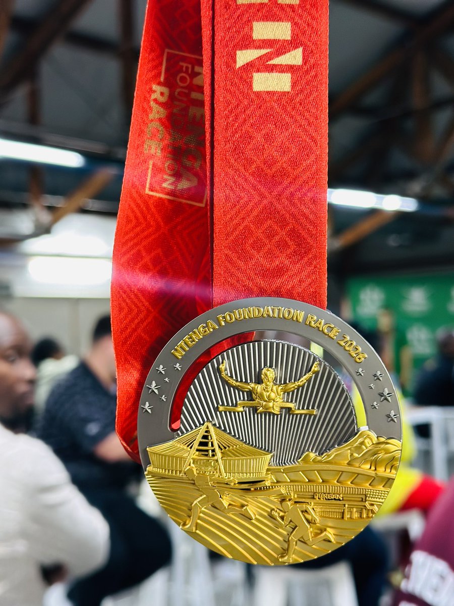 GirlThatLifts/TheRunner tweet media