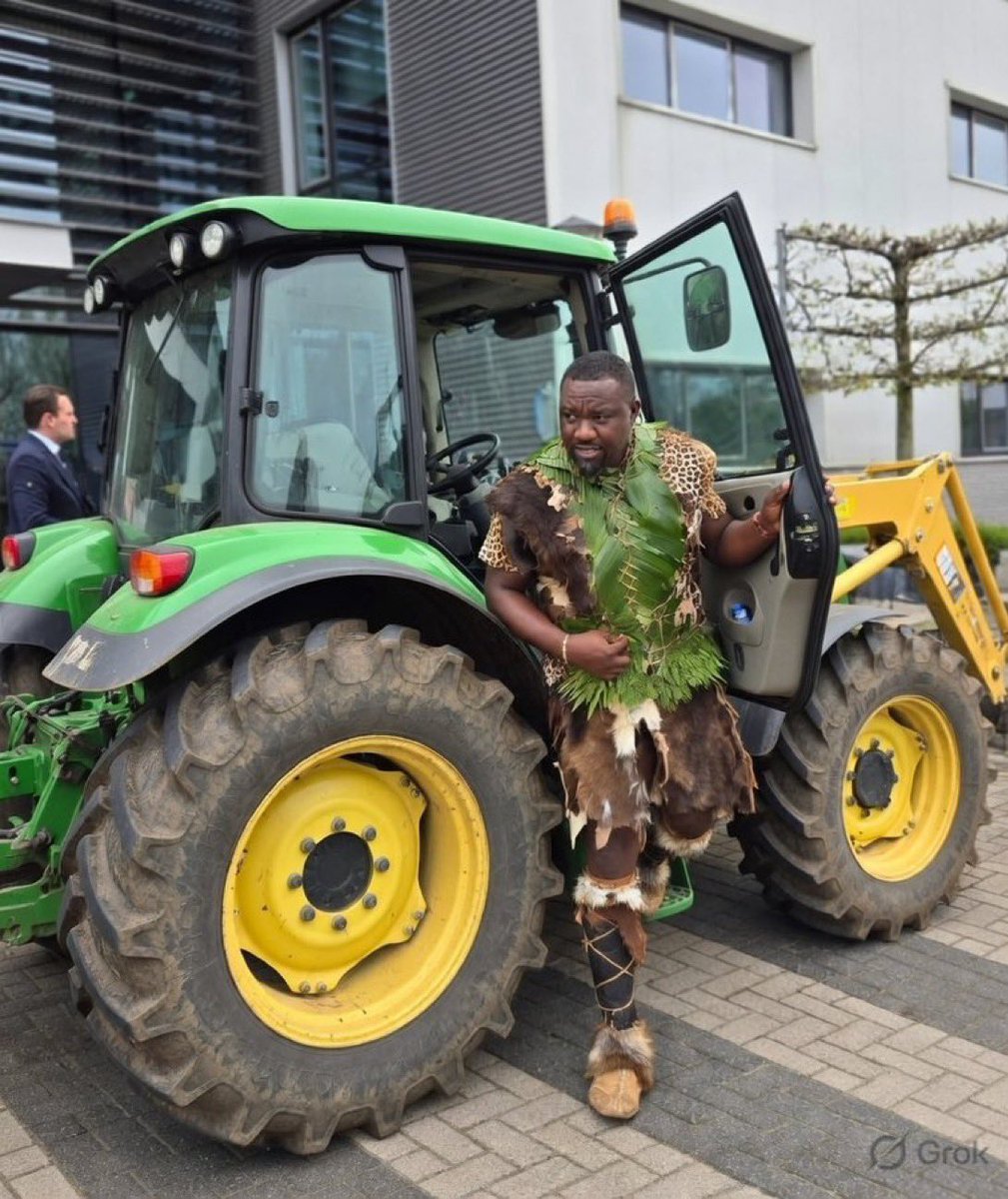 Torgbuigà tweet media