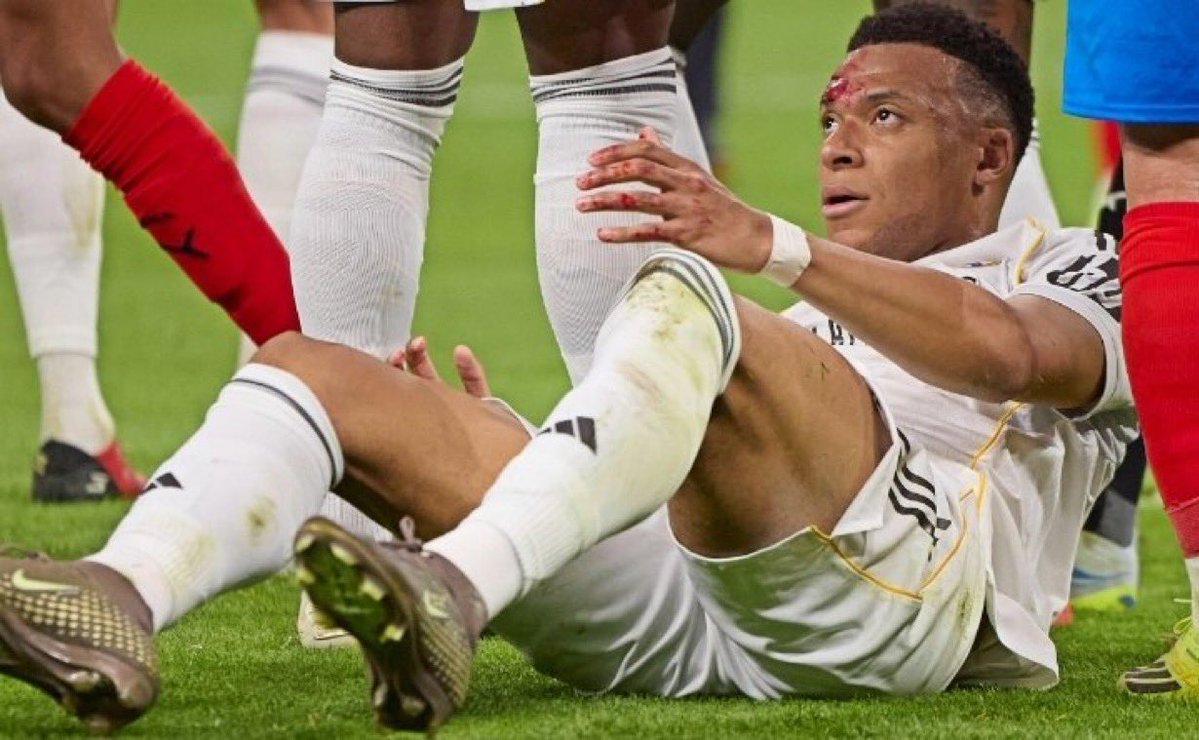 عمرو tweet media