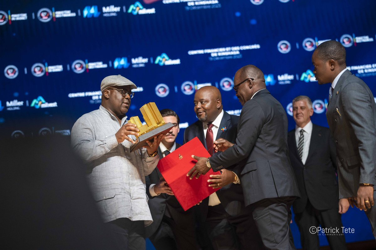 À l’instar du statut réservé aux anciens Présidents de la République, il serait juste et mérité qu’une distinction spéciale soit décernée à cet illustre fils du pays, <a href="/nskazadi/">Nicolas Kazadi</a> wa Nzambi, en reconnaissance de ses loyaux, éminents et inestimables services rendus à la Nation.

Et