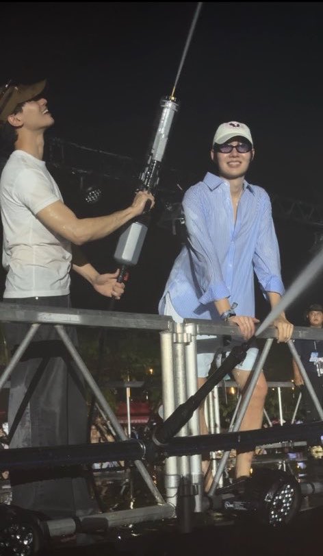 ⋆˚𝜗𝜚˚⋆ คับปุ๋ง 🐇་༘🌷 tweet media