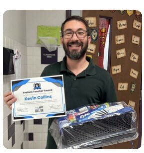 Ituarte_ES's tweet image. Proud of Mr. Collins for being selected as a #TeamSISD Feature Teacher! His passion for science and commitment to collaboration make a lasting impact on our Knights. @JEksaengsri_CI #EveryKnightLevelsUp #GameOn