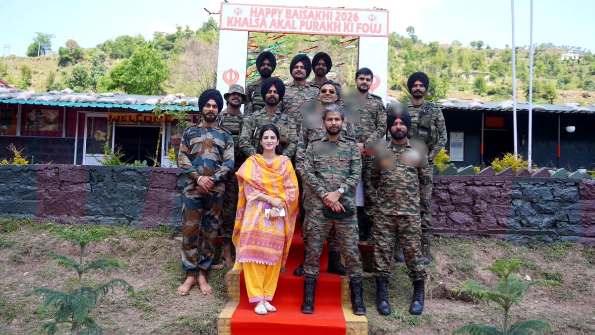 Samreen Khan tweet media