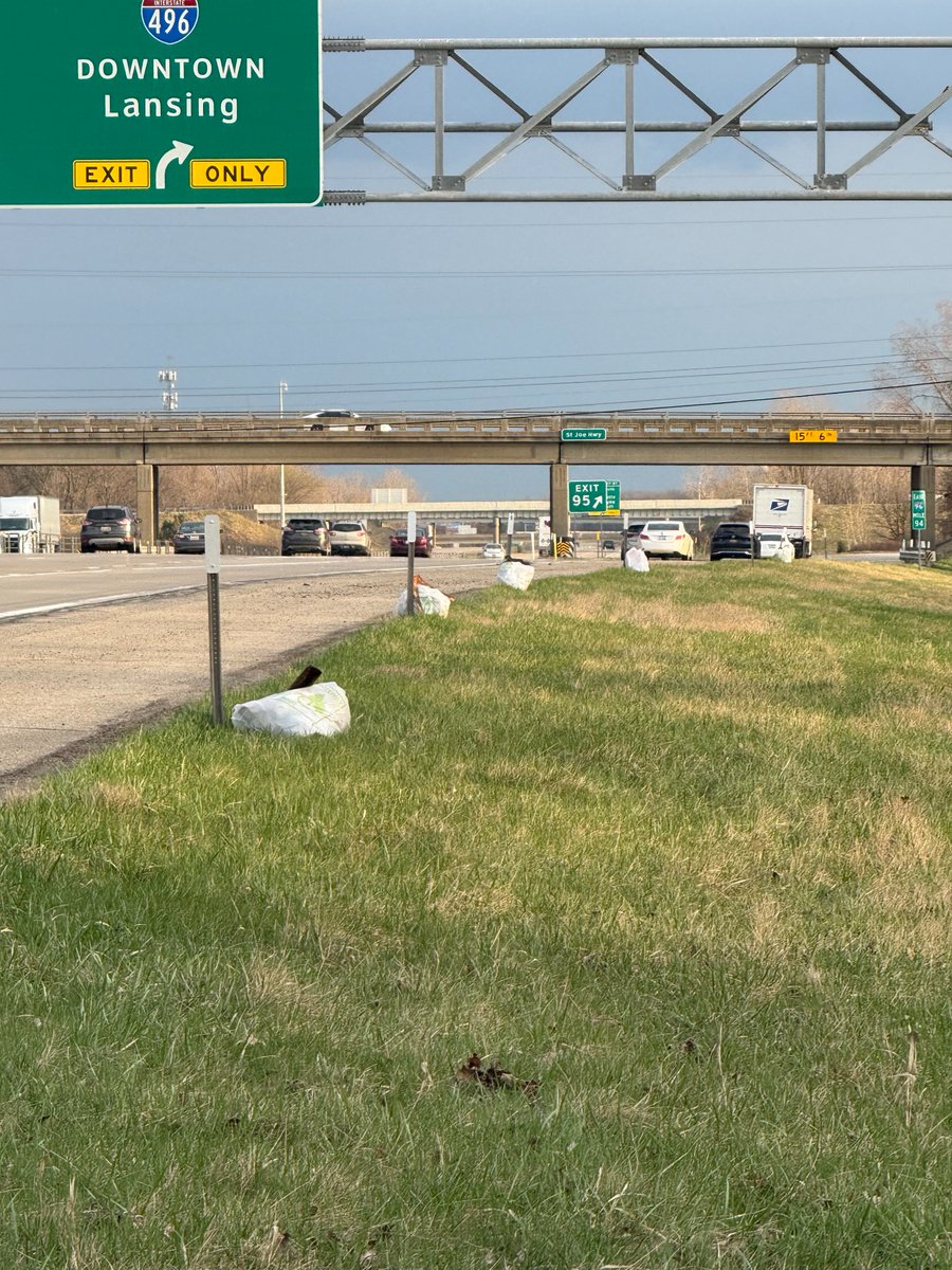 mibeverage's tweet photo. For 36 years, the Michigan Beverage Association has helped keep our roads clean through the Adopt-A-Highway program. Last night, CEO Derek Bajema and his son carried on that commitment—picking up 16 bags of trash along I-96. https://t.co/M2xtCIEzO6