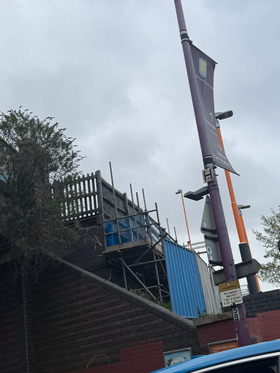 Primetimeperry's tweet image. Also scaffolding at Witton Train Station 🚊 

#AVFC #AstonVilla #Witton 🟣🔵