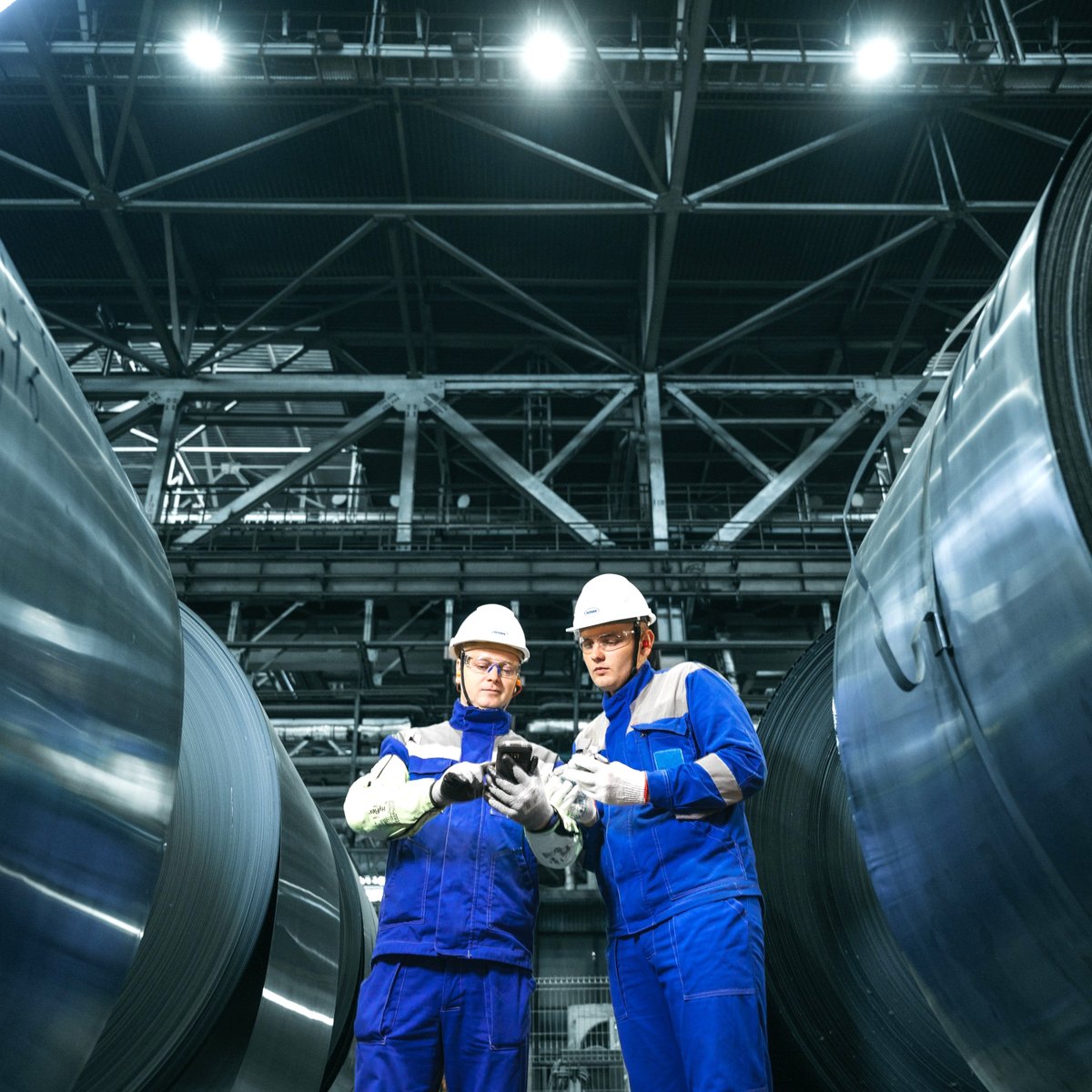 ⚡️ EU DOUBLES STEEL TARIFFS ⚡️
🇪🇺 The European Union raises tariffs on imported steel from 25% to 50% and cuts quotas by 47%.

👉 Goal: protect European industry from cheap global — mainly Chinese — competition.
Trade is now strategic. Europe is defending its industrial power.