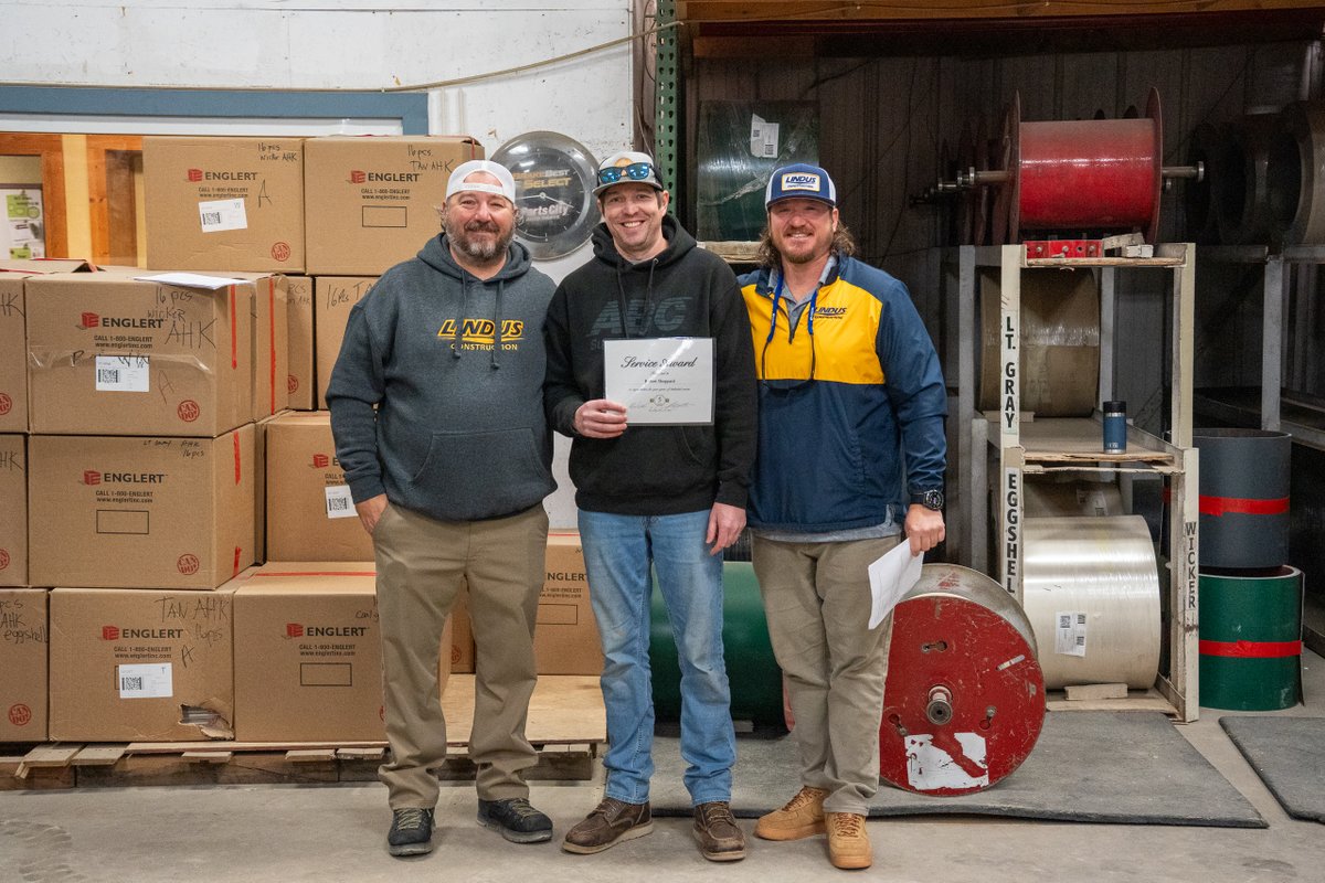 LindusCon's tweet image. ⚒  We are proud to recognize Roofing Project Supervisor Robert Sheppard on his five-year anniversary.

Thank you, Robert, for your dedication and contributions. We appreciate all that you do and look forward to the years ahead. 🏡

#employees #employeespotlight