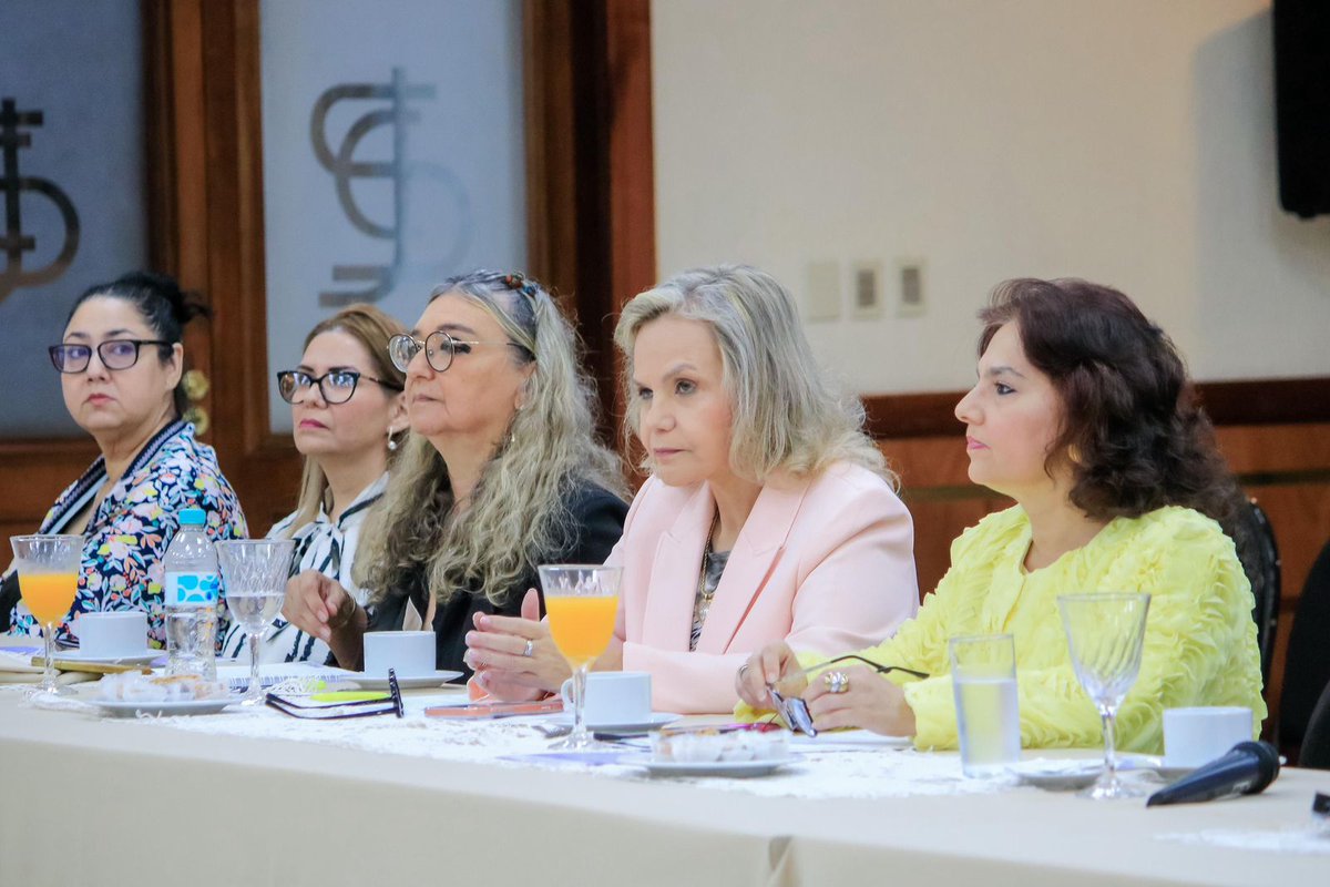 Ministerio de la Mujer tweet media