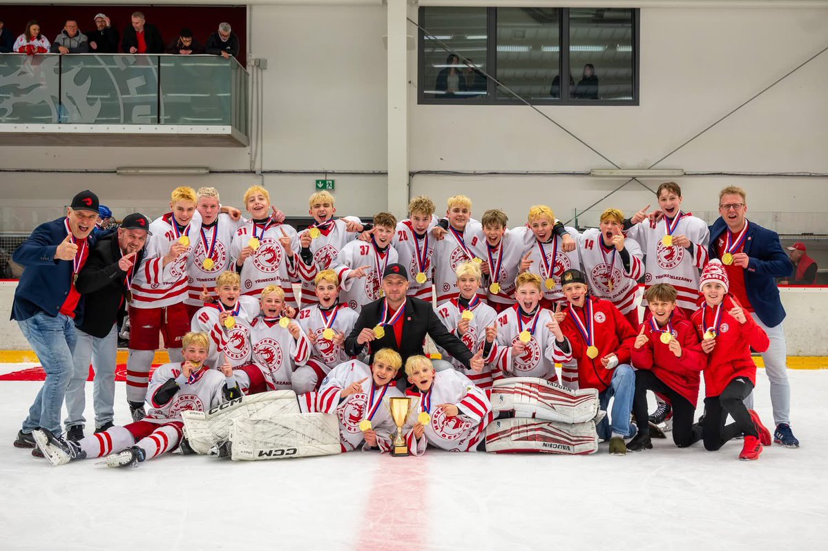 Oceláři jsou Mistři ligy 8. tříd (starší žáci A) 🥳