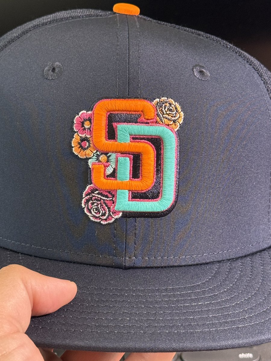 Coastal Card Collector tweet media