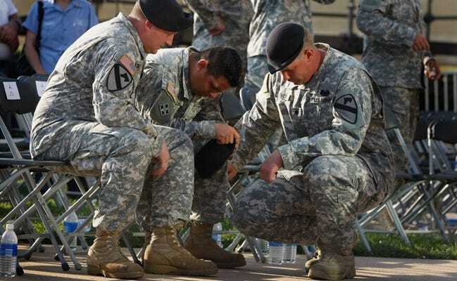 CptPeeWee's tweet image. At Last! Our Troops Might Protect Themselves With On Base Carry - #2A 
Link in Profile

Remember Nidal Hasan and his 13 victims at Ft. Hood. But that was just ‘Workplace Violence!”

Pete Hegseth signs memo opening door for troops to carry personal firearms on bases

(Fox) - War…