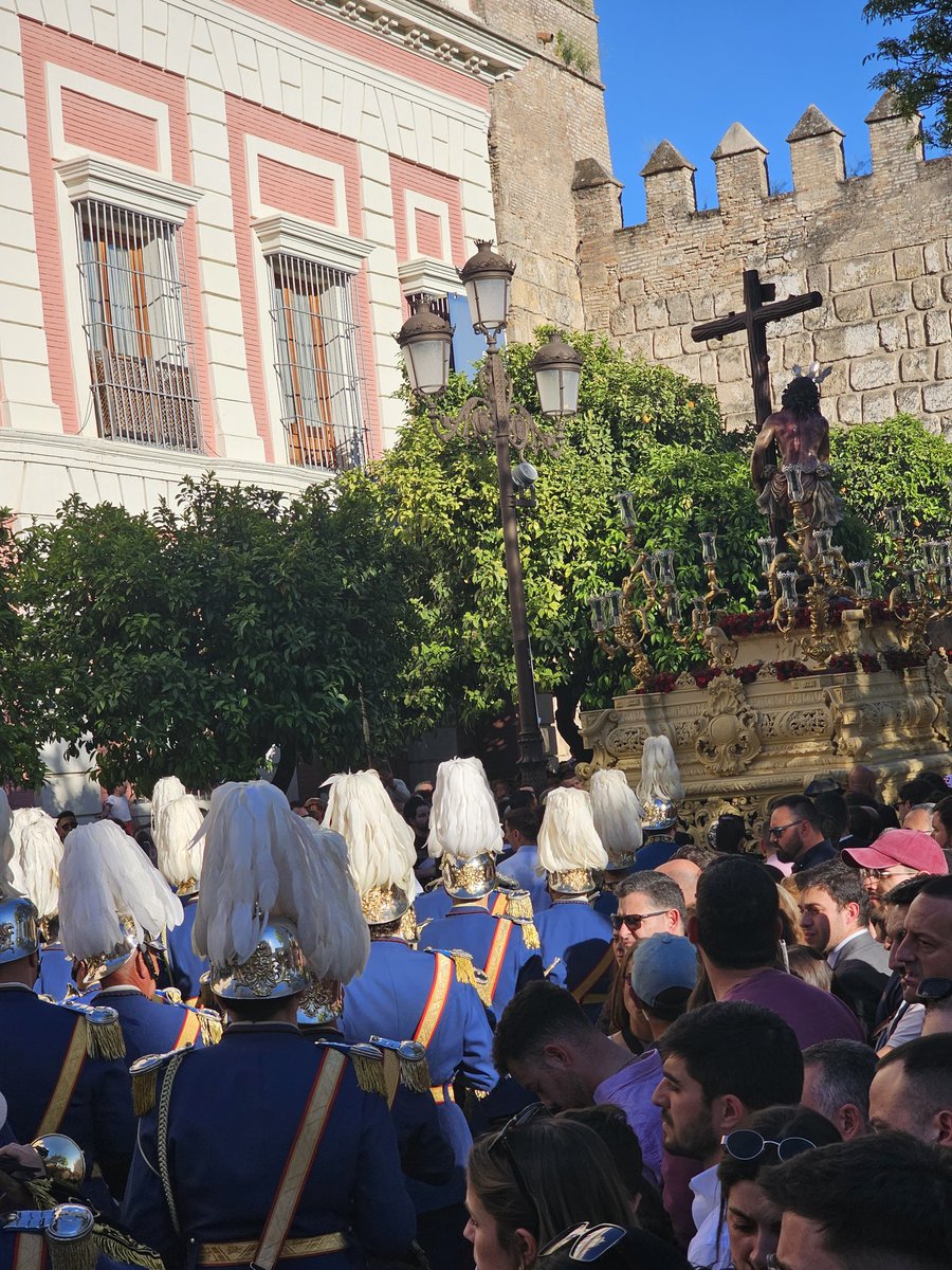 pepecorazon2's tweet photo. Recuerdos del Sábado Santo con la Hermandad de El Sol.
@hdaddelsol
@bandasol
@BM_F_Guerrero
#SSantaSevilla26
#TDSCofrade
📷 Galería 2 de 4 https://t.co/C17kQ0wP1p