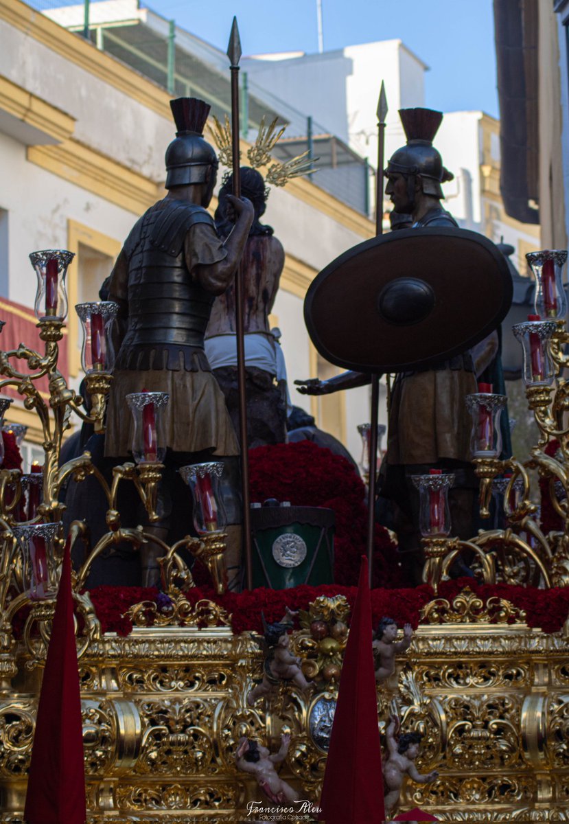 "JUDÍO"

<a href="/HdadDesconsuelo/">Hermandad Sacramental del Desconsuelo</a>