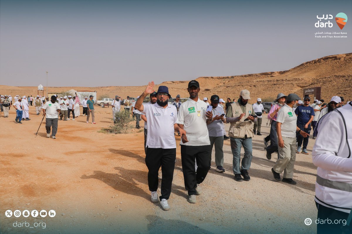 darb_org's tweet photo. حين يجتمع الناس على طريقٍ واحد…
فهذا ليس مجرد مسار،بل دليل على أن المكان أصبح وجهة، وأن الأثر بدأ يُرى.
من تدشين مسار حوطة سدير 👣
#جمعية_درب #حوطة_سدير https://t.co/NGgvN2OMJR