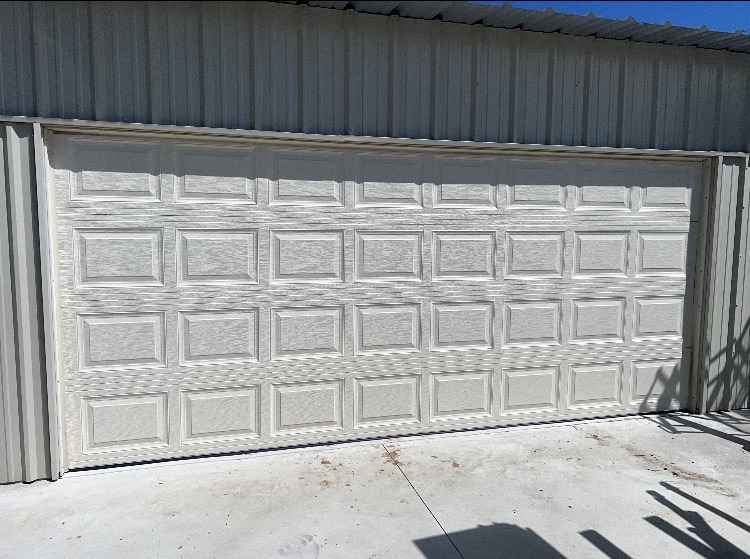 DoorDavis8344's tweet image. We were contacted by our suppliers about a price increase coming ASAP. Call Davis Door Service Before prices increase on April 17, Call us today @ 817-880-5103 #GarageDoorUpgrade #BestDeal