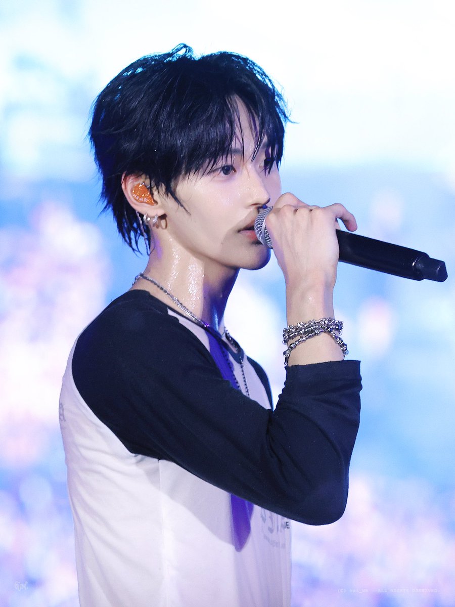 𝒌𝒐𝒊. tweet media