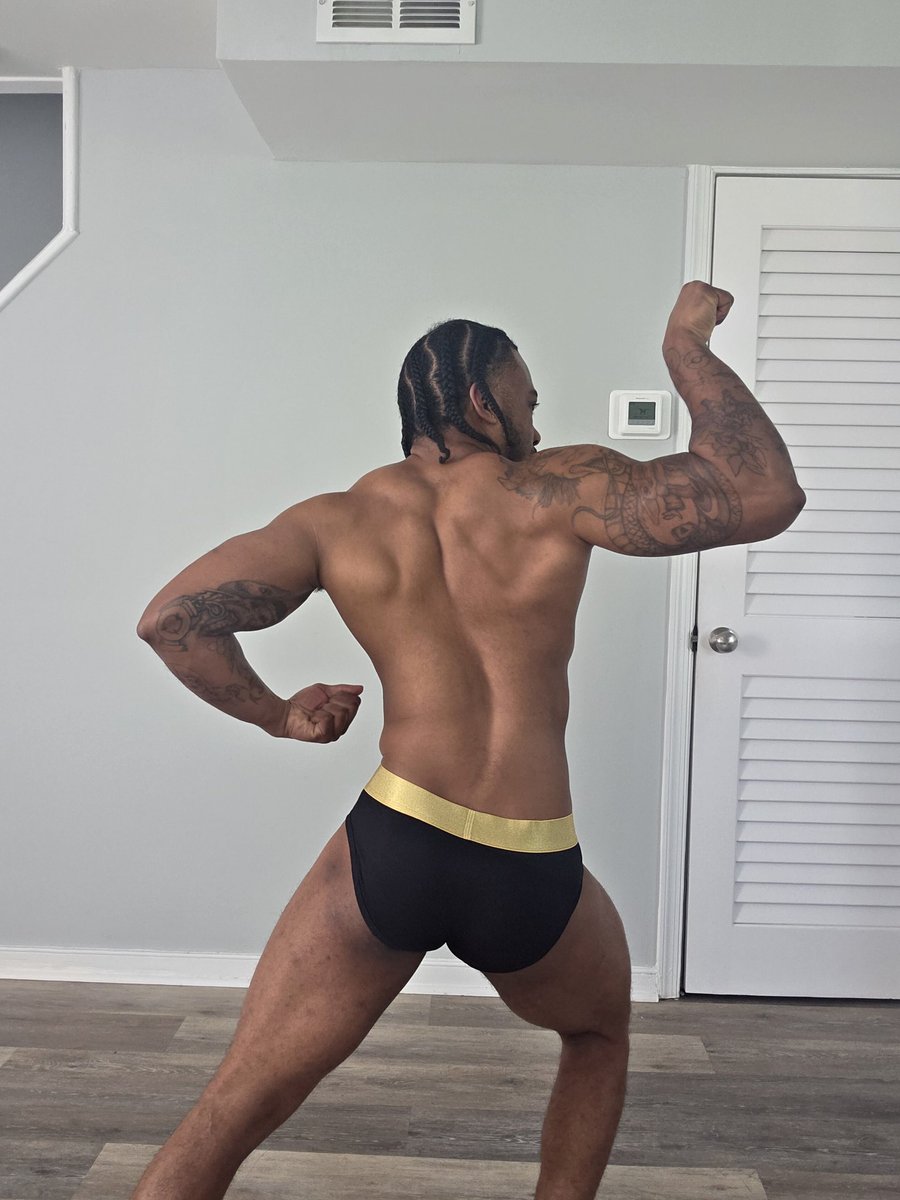 Dfityadig's tweet image. Follow me on fansly for exclusive content@ fansly.com/D-Fit
#fyp #fit #athlete