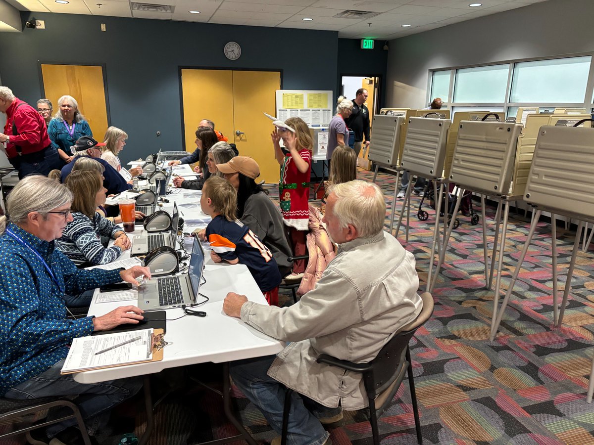 ClerkEPC's tweet image. Do you have the perfect place for a Voter Service and Polling Center for the November General Election? We want to hear from you 🫵🗳️

Call us at 719-520-7325 📞

#PollingCenter #Feedback #Election #Vote #ElPasoCounty
