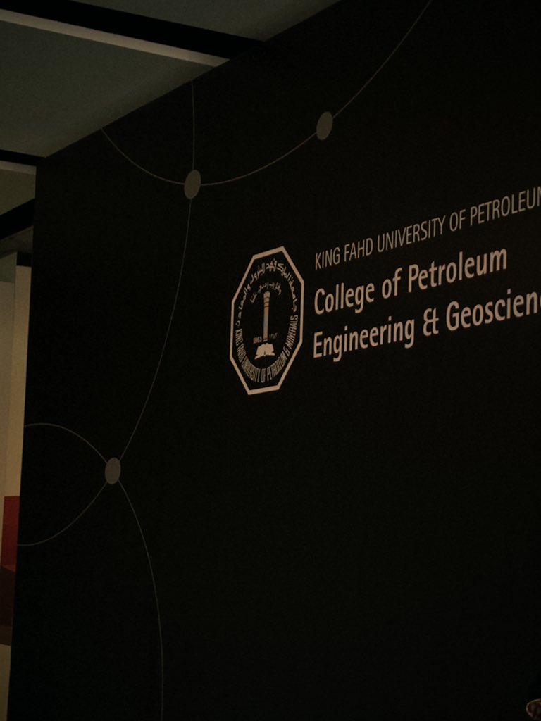 سُـلطـان tweet media