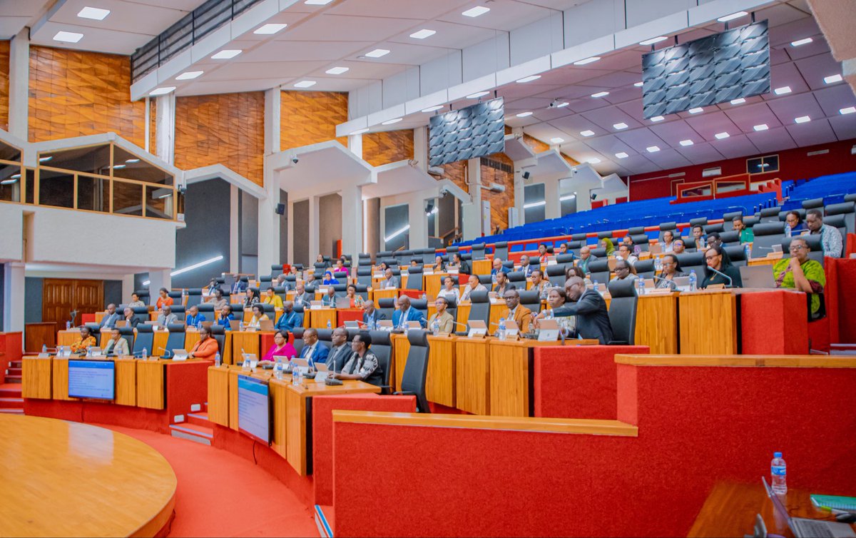 Inteko Rusange y’Umutwe w’Abadepite yasabye 
➡️<a href="/RwandaLocalGov/">Ministry of Local Government | Rwanda</a>, Gukemura ibibazo byakiriwe n’Urwego rw’Umuvunyi muri gahunda yo gukumira no kurwanya akarengane na ruswa, by’umwihariko mu Turere twa Kayonza, Rutsiro, Gicumbi, Nyabihu na Nyanza.

➡️<a href="/RwandaTrade/">Min of Trade |Rwanda</a>, Gukemura ikibazo