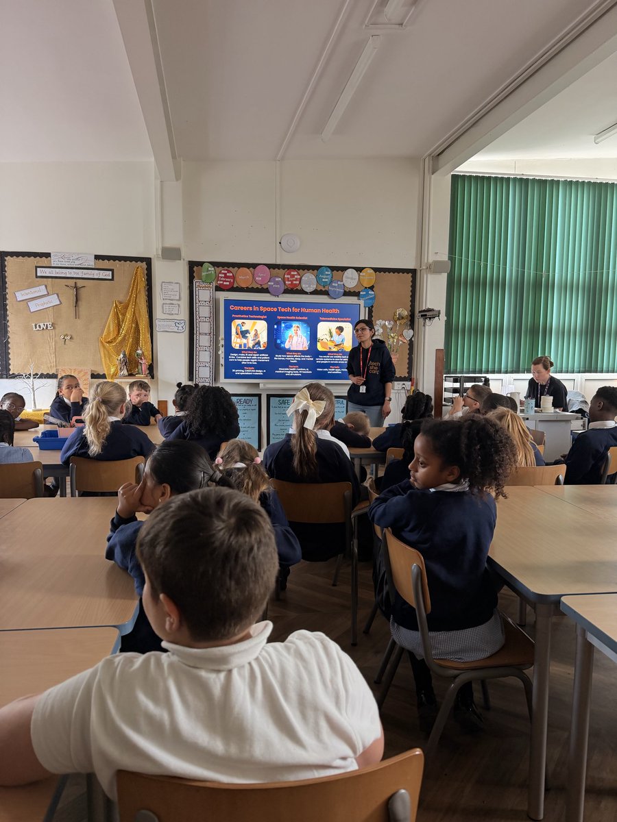 St Anne's Primary tweet media