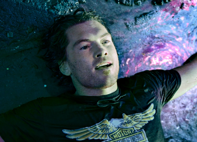 WriterInWhite tweet media