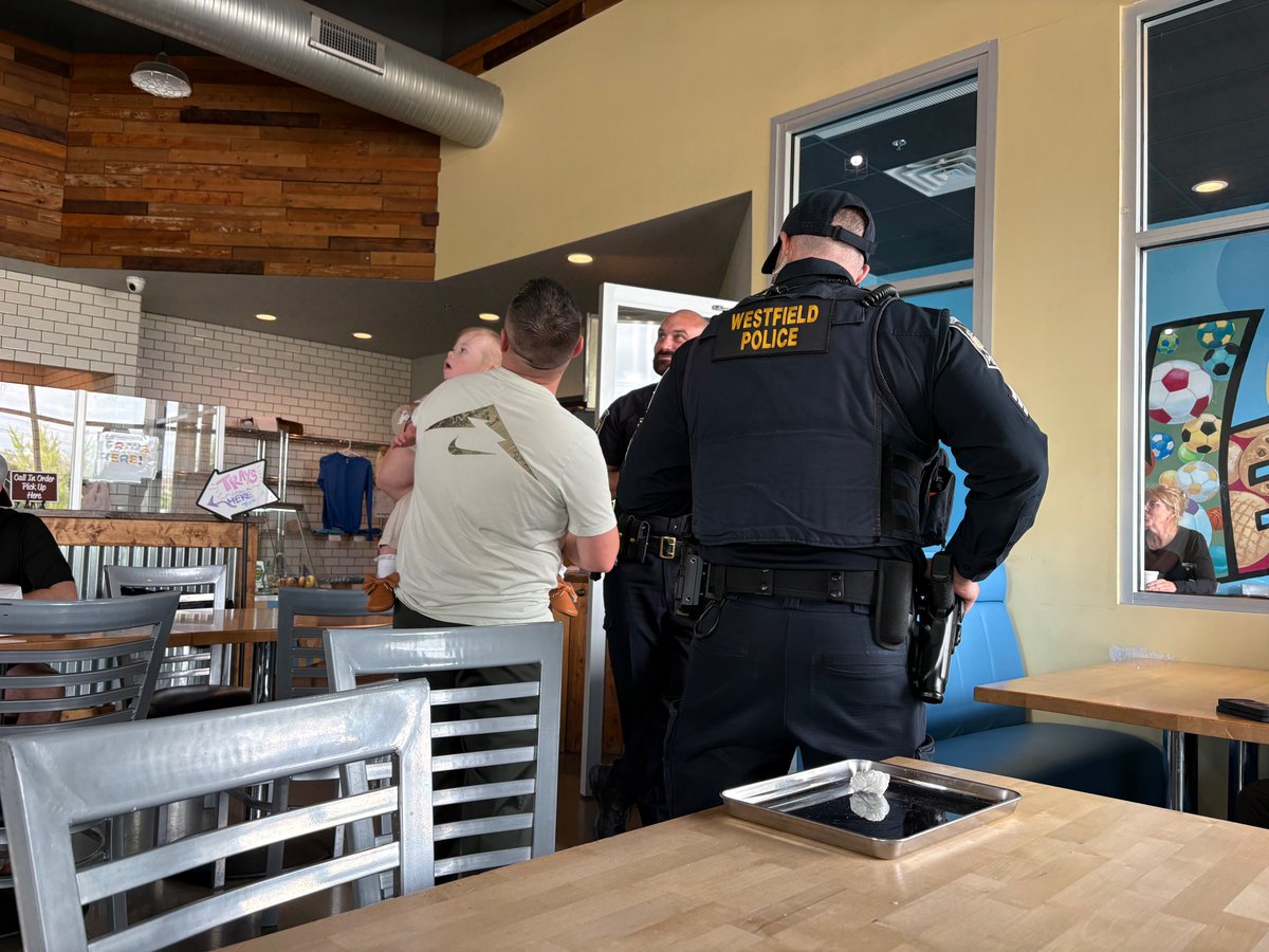 cicrimestoppers's tweet image. Yesterday Crime Stoppers attended @WestfieldPolice  Coffee with a Cop at Titus Bakery and Deli! Make sure to check your local police department’s social media for chances to have casual conversations with your law enforcement!

#crimestoppers #cicrimestoppers #stopviolence