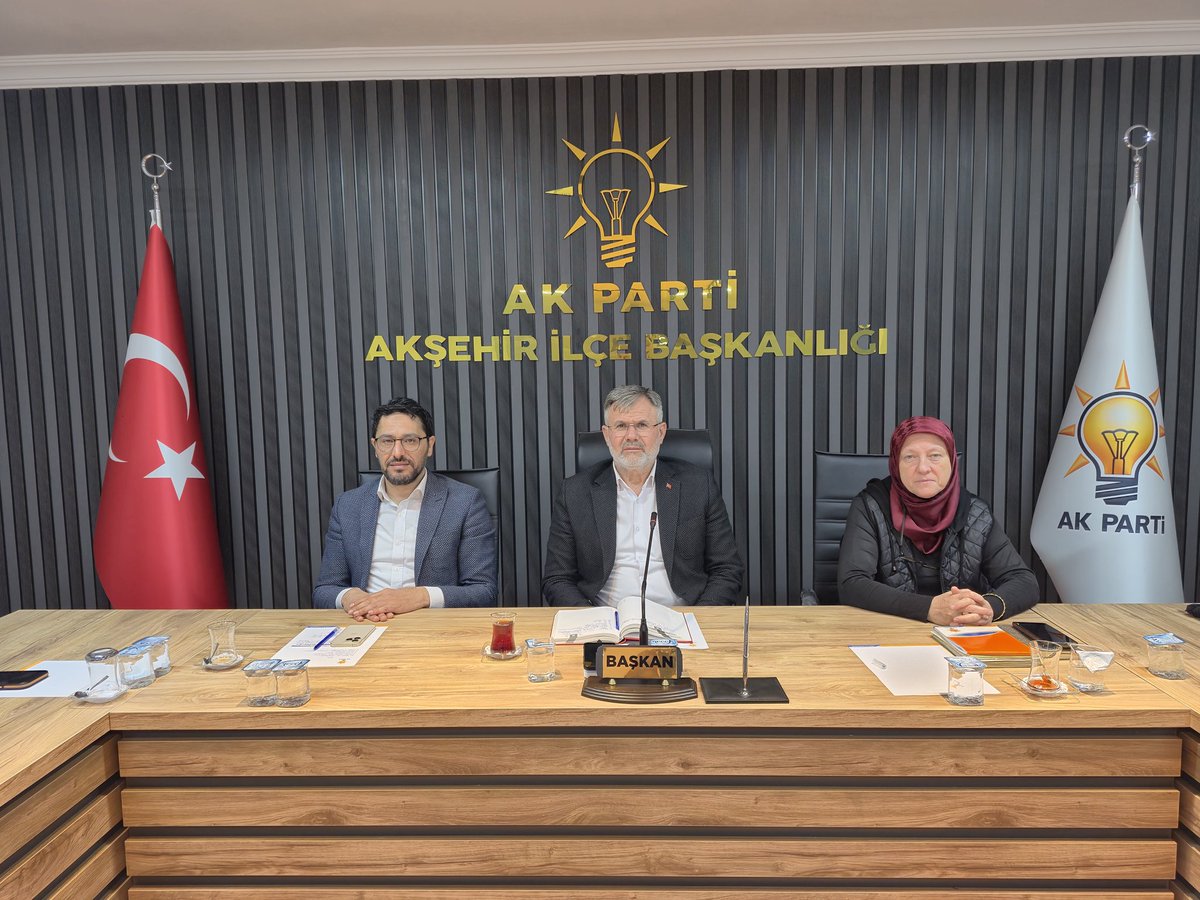 Yönetim Kurulu toplantımızı İlçe Başkanımız Muammer Sağlam başkanlığında gerçekleştirdik. Gündem maddelerimizi kapsamlı şekilde ele alarak saha çalışmalarımızı değerlendirip istişarelerde bulunduk.