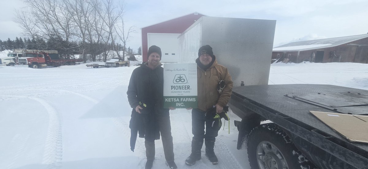 platinum1286's tweet photo. This year is the 100th Anniversary of the PIONEER Seed Brand. Its was an amazing year last year leading into this year with the introduction of our cutting edge 100 Series Canola. Thanks to all our customers, we hope we enjoy your 100 anniversary shed signs!
@PioneerSeedsCA https://t.co/b5aRIHskRE