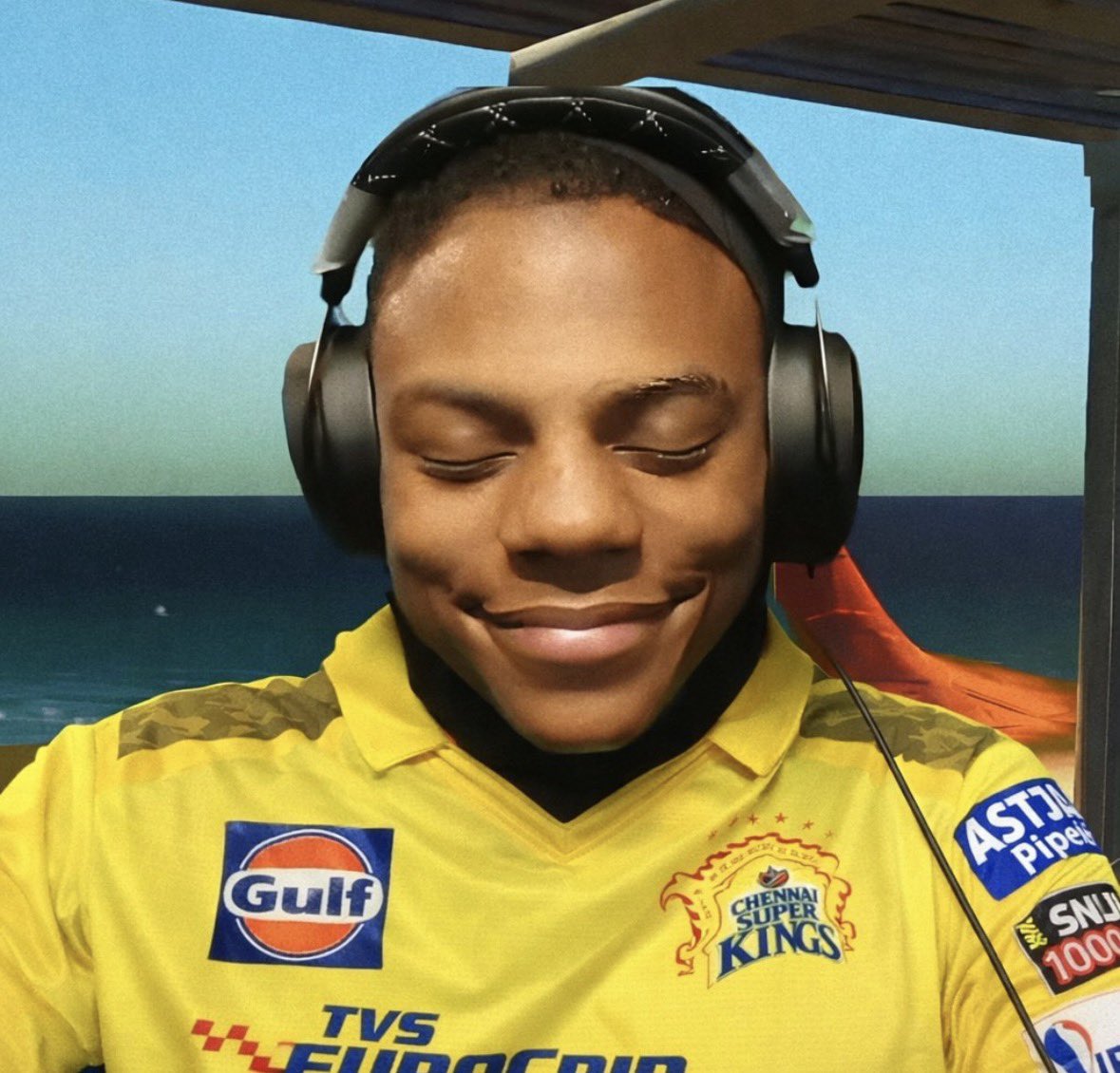 Captain Cool tweet media