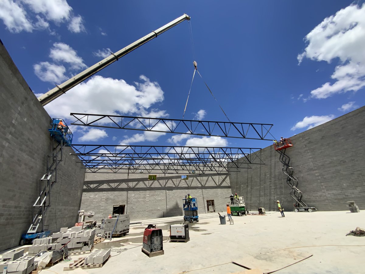ChildersConst's tweet photo. Steel going up at Griffin Middle! 🏗️
Roof joists are flying into place as the new gym starts to take shape—huge milestone for the team and the community. @LeonSchools 

#GriffinMiddle #ConstructionProgress #BuildingTheFuture https://t.co/vtN69FvPnv