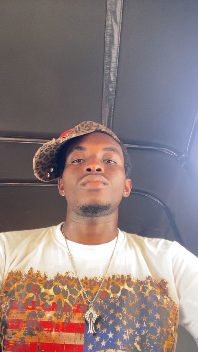 ihatesochi's tweet photo. 🧑🏾‍🦲 https://t.co/f69c4A3hZC