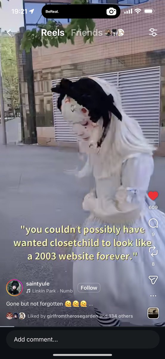 trrrincakes's tweet image. i’m glad i’m not the only one crashing out.