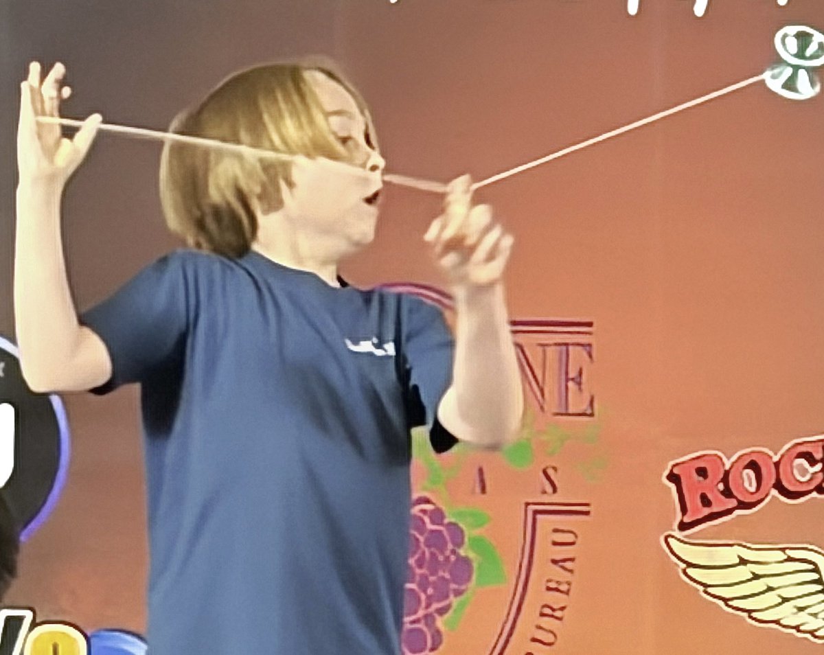 ShangrilaQuest's tweet image. Good afternoon y’all! 🤠

This kiddo is a star! Every adult in the room was mesmerized by his talent — literally the yo-yo and him were as one! Amazing! 🤩

#YoYoLife #ShangrilaLand