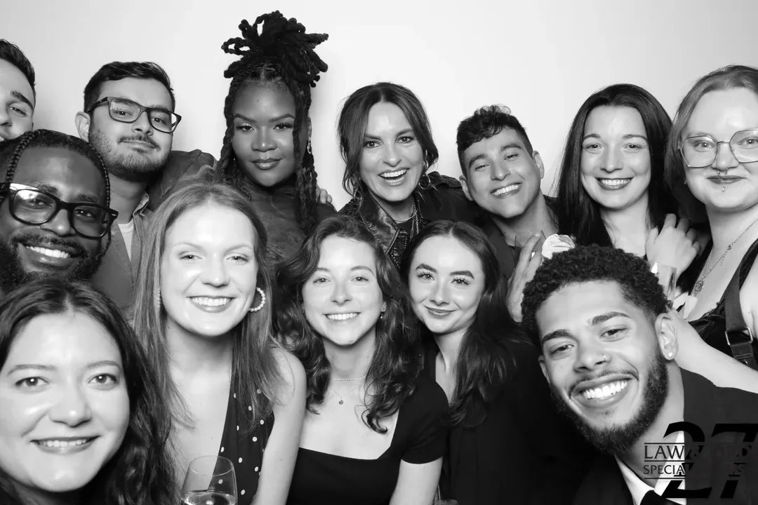 livbensondaily's tweet image. Mariska at the SVU S27 Wrap Party 🥳✨️