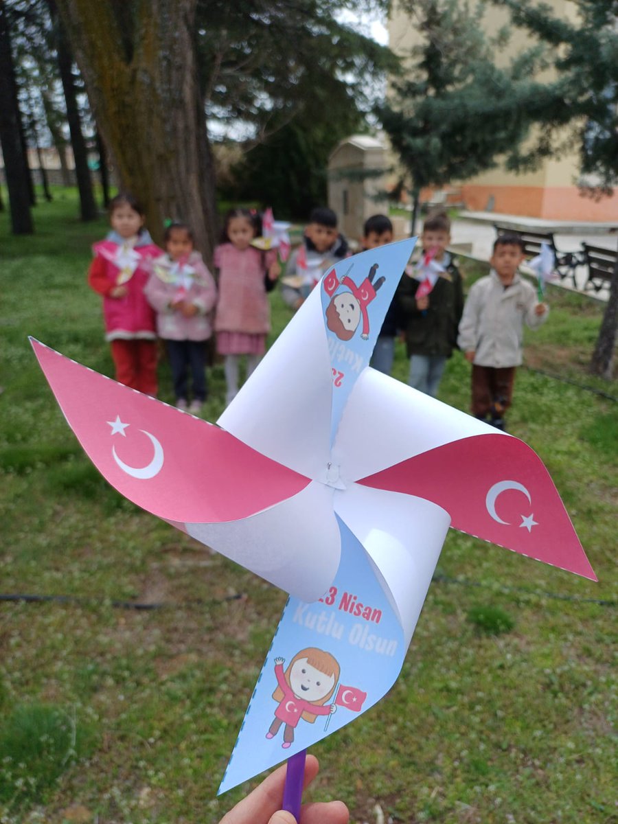 K15temmuzio's tweet photo. #MaarifinKalbindeÇocuk 
@Yusuf__Tekin @gokhanmurat1 @kadinhanimem https://t.co/tFWF22Y0AM