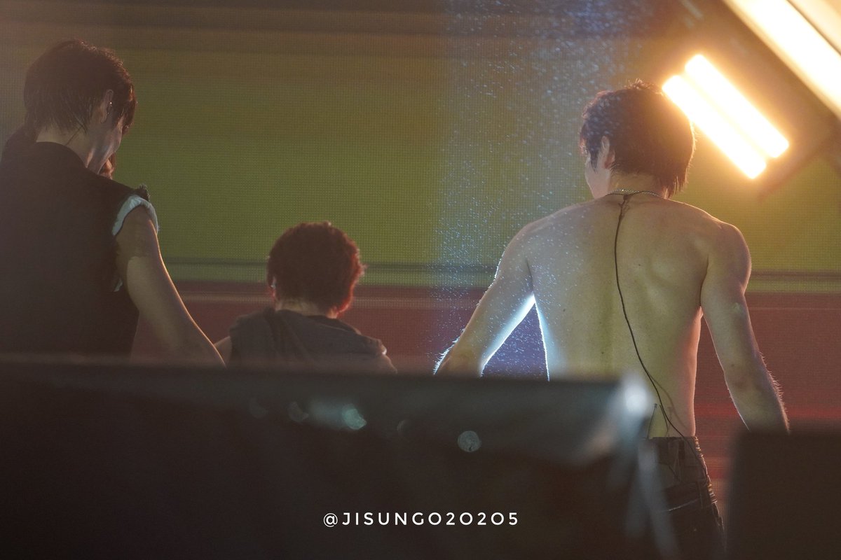 260414 #K2O2026

#성찬 #SUNGCHAN 
#은석 #EUNSEOK 
#라이즈 #RIIZE