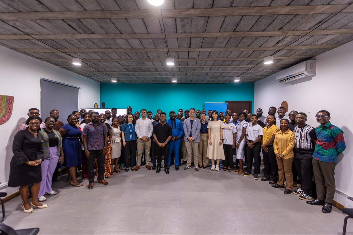 UNICEFStartups's tweet photo. Big news from @UNICEFStartups 

@UNICEFGhana, in collaboration with @koicagh and @MESTAfrica, has welcomed 20 growth-stage startups into the 6th cohort of the #UNICEFStartUpLab, operating across EdTech, FinTech, agriculture, mobility, and technology.

#ForEveryChild https://t.co/tCcBn9OvSJ