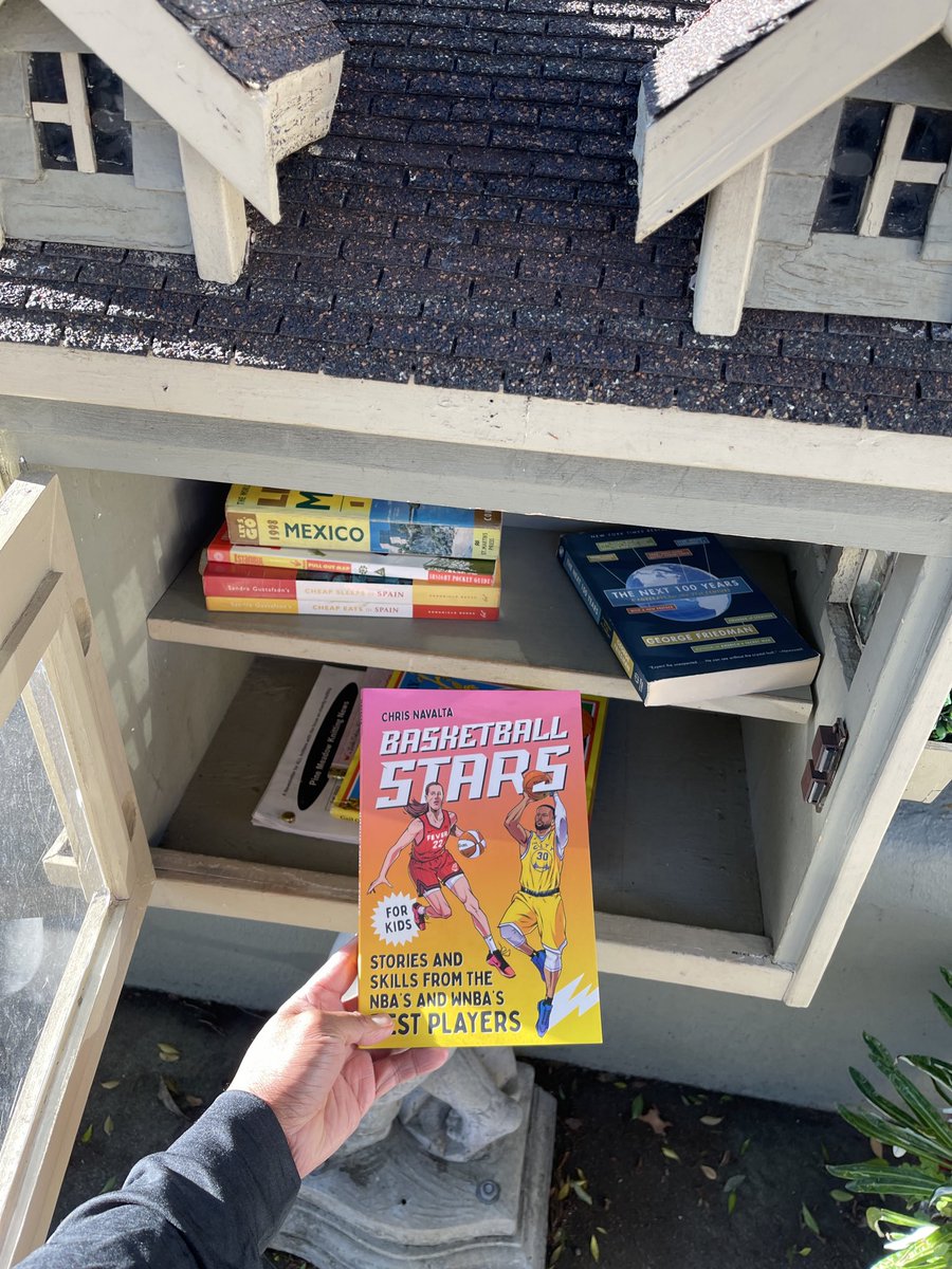 ChrisNavalta's tweet photo. Happy National Donate a Book Day! https://t.co/3vFpFYeQiV