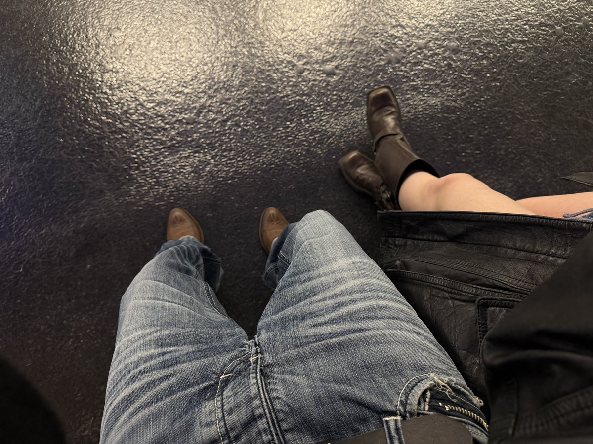 guardianAngels tweet media