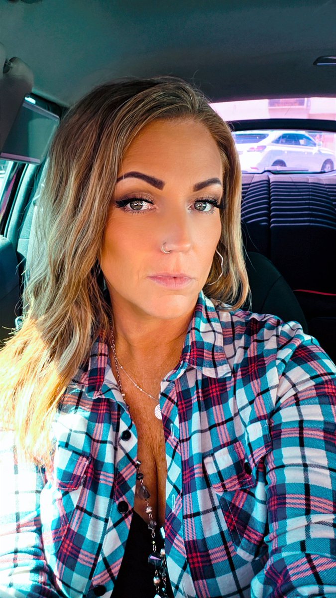 💥LoLo💥 tweet media