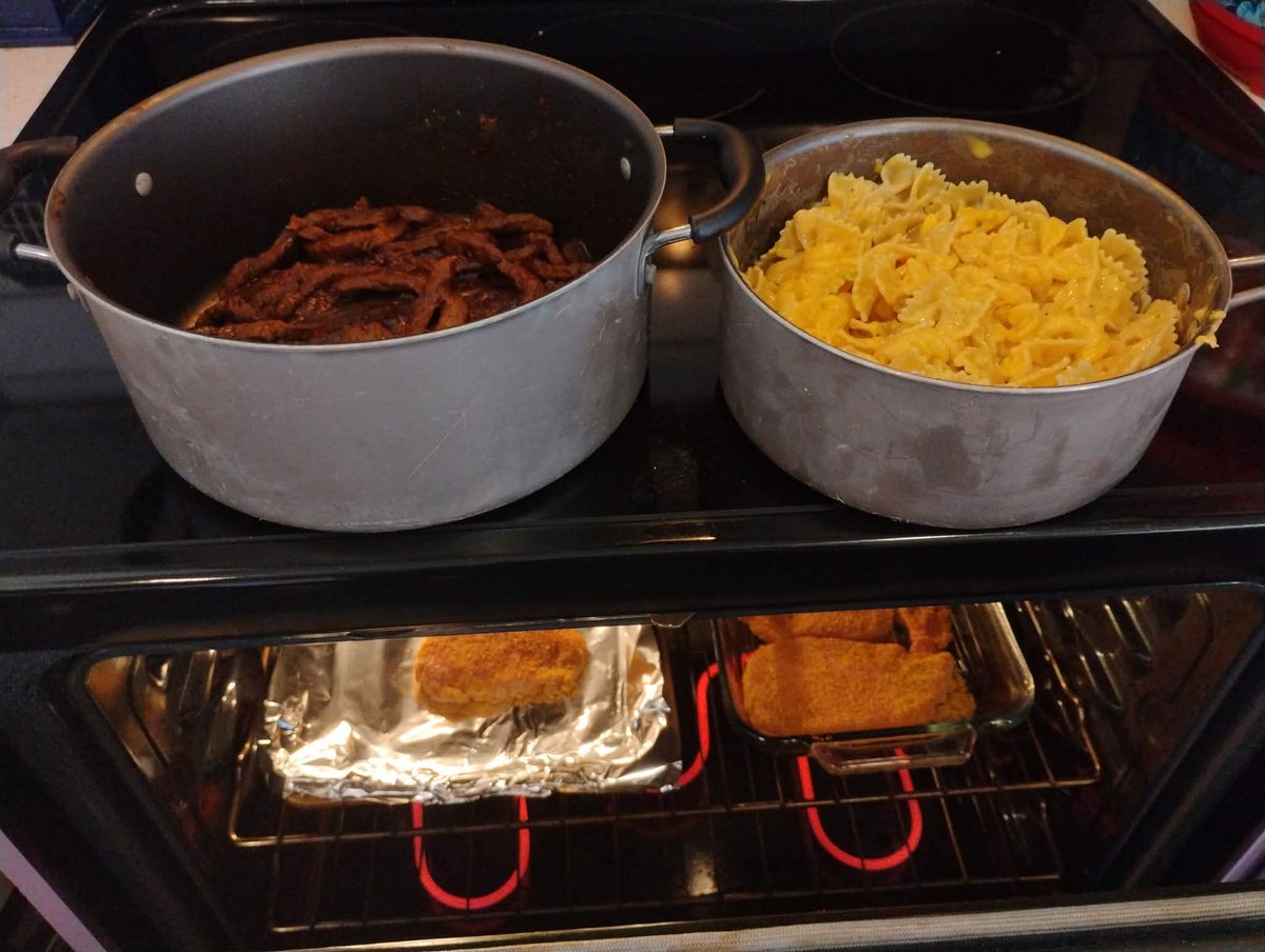 hi welcome to gay trash.com tweet media