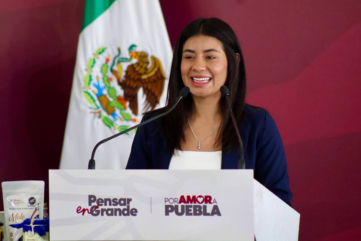 DeporteGobPue's tweet image. ¡La Mañanera fue puro deporte! ⚽️🏟️🥊🎯🏃🏻‍♀️

Presentamos el balance del Mundial de Tiro con Arco y reconocimos el gran papel de la delegación mexicana tras sus triunfos, el próximo Mundialito de Interdependencias y los Nacionales CONADE.👊🏼🤩✨

#NacionalesCONADE #TiroConArco