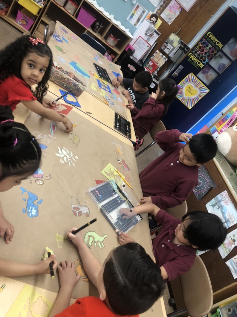 gikati1's tweet image. When our young artist help prepare our older school friends for State testing #murals #schoolcommunity #yougotthis
@MRamos16R @ArtsEd_SI_BKS