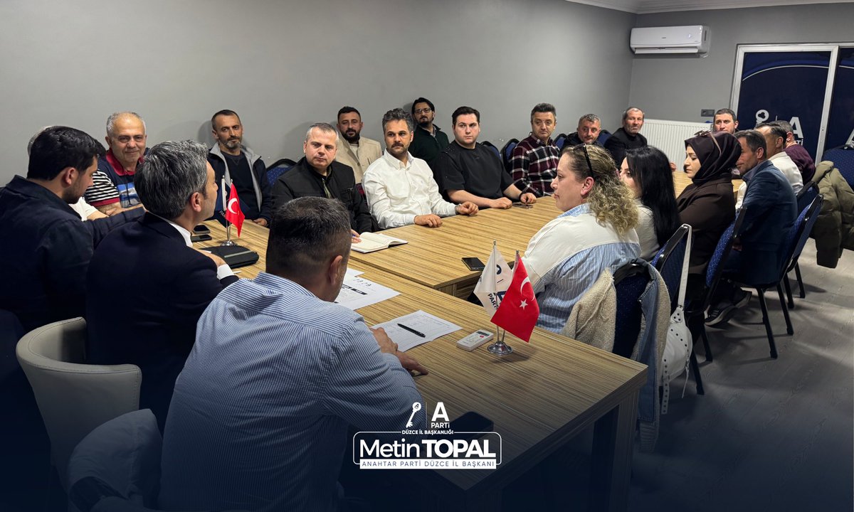 APartiDuzce's tweet photo. İl başkanımız @m_metintopal ve yönetim kurulu üyelerimizle haftalık olağan toplantımızı gerçekleştirdik.

İnançla, azimle ve kararlılıkla çalışmalarımıza devam ediyoruz. Anahtar Parti Düzce teşkilatı olarak şehrimiz için üretmeye, sahada olmaya ve hemşehrilerimizin yanında durmaya devam edeceğiz.