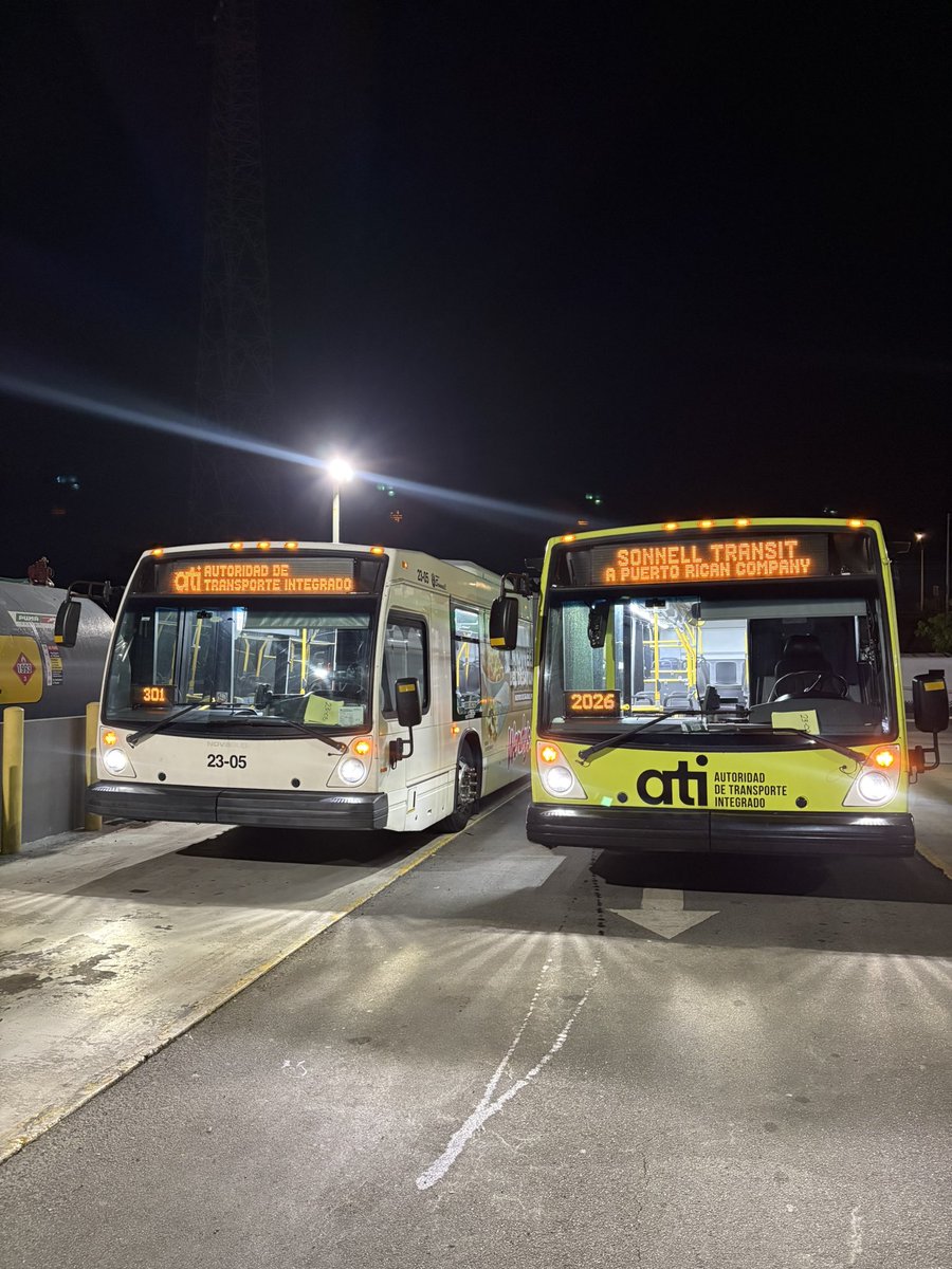 Dicen que “la juventud está perdida”, pero cada vez que salgo veo jóvenes trabajando, echando el país hacia adelante.

Hoy: el supervisor más joven y el chofer más joven, al servicio del pueblo de Puerto Rico desde el transporte público.

🇵🇷🚍