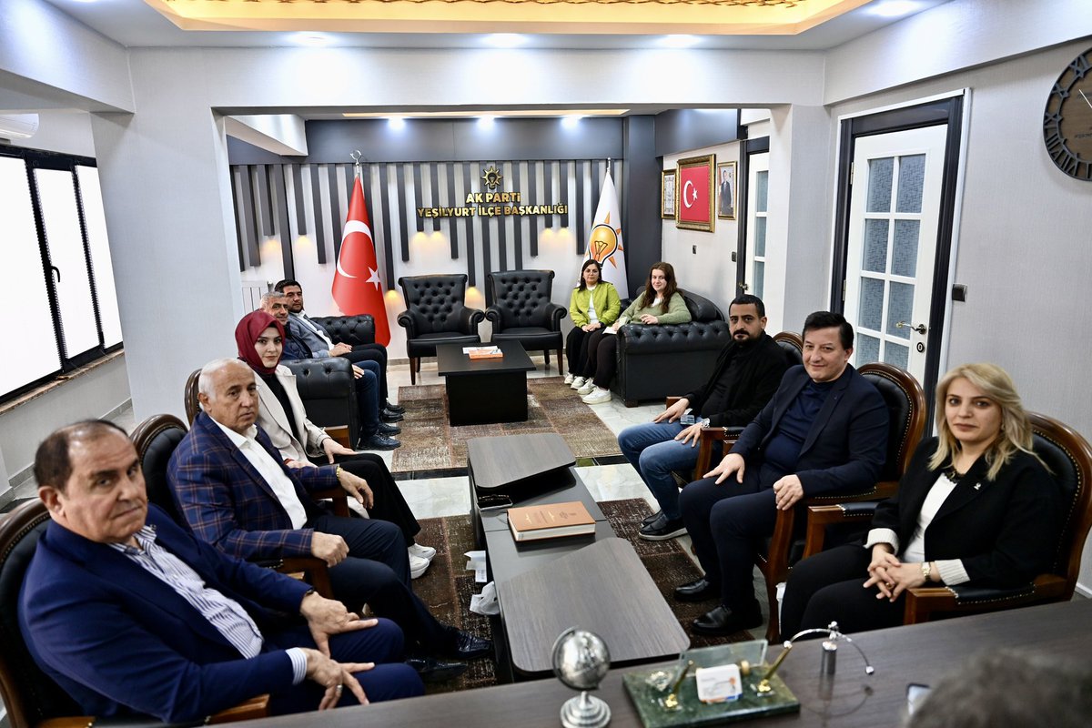 AK Parti Yeşilyurt İlçe başkanımız <a href="/ramazanyaylaci/">Ramazan YAYLACI</a> riyasetinde olağan ilçe yürütme kurulu ve yönetim kurulu toplantılarımızı icra ettik. 

#Yeşilyurt'umuz için yapılan ve yapılması planlanan çalışmalarımızı istişare ettiğimiz toplantımız hayırlara vesile olsun.