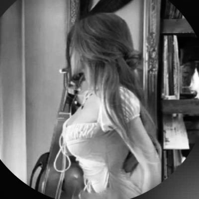 𝚃𝙰𝚁𝙸𝚀 tweet media